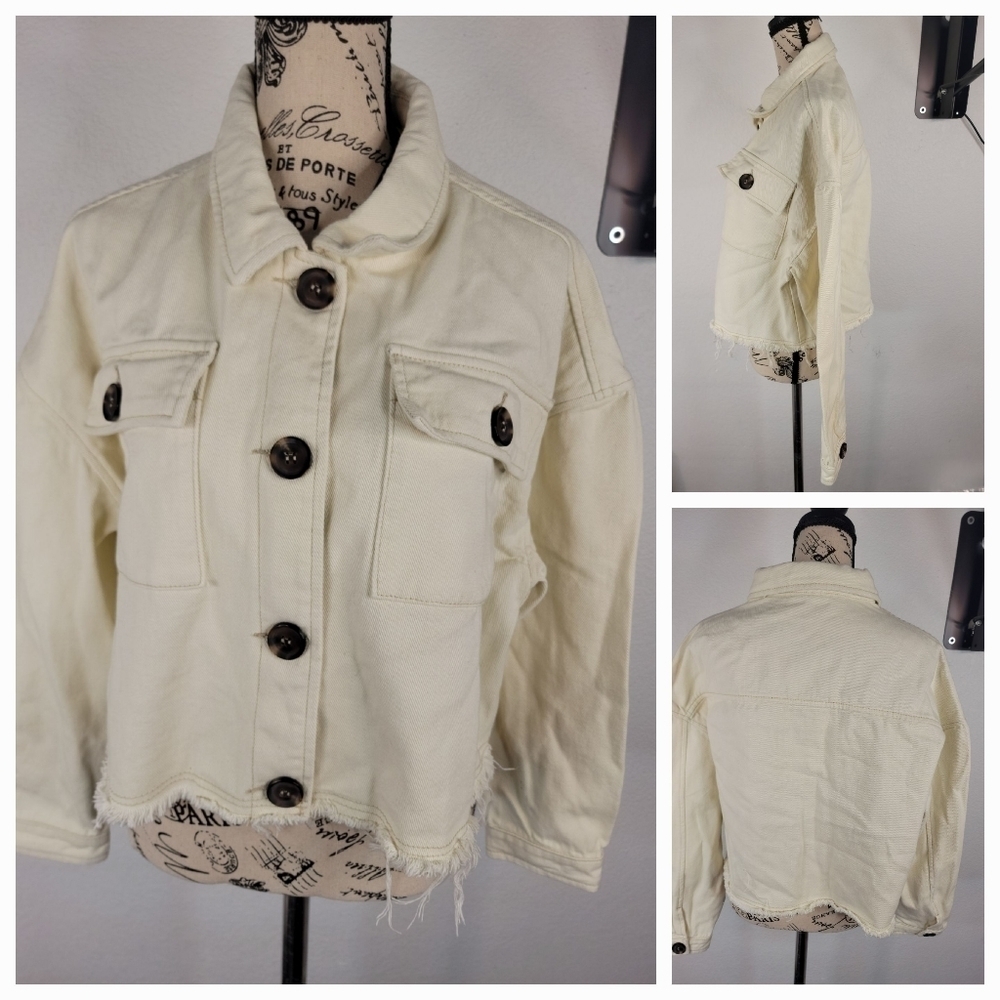 Nasty Gal Sz 6 Cargo Crop Denim Jacket ECRU Utility Fray Hem New